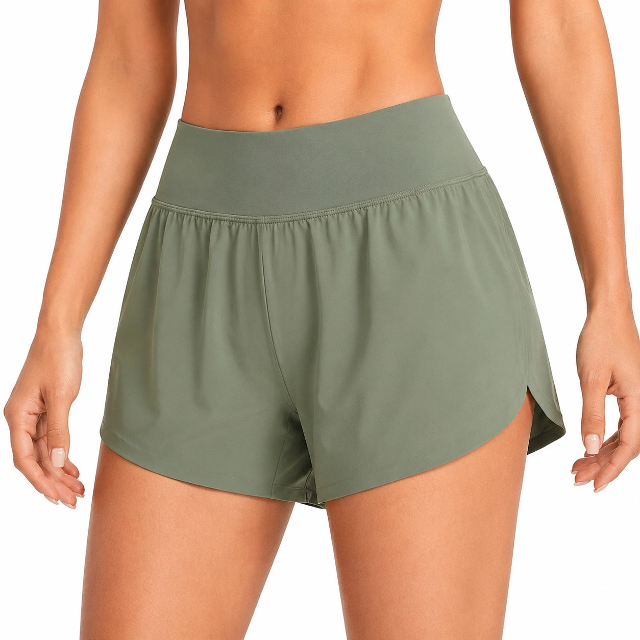 Short femme taille M vert kaki en tissu léger taille haute style sportif